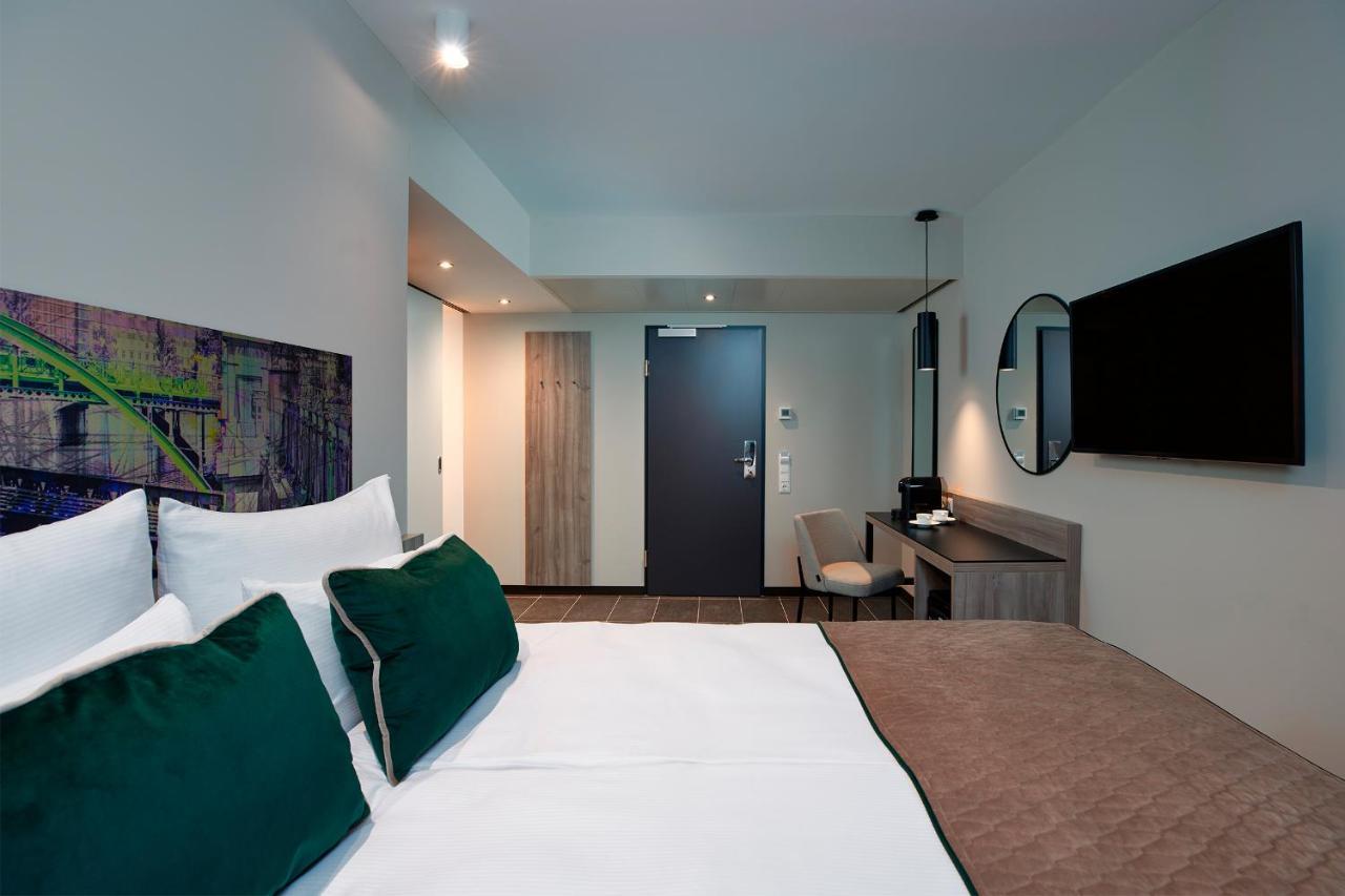 Hotel Leonardo West